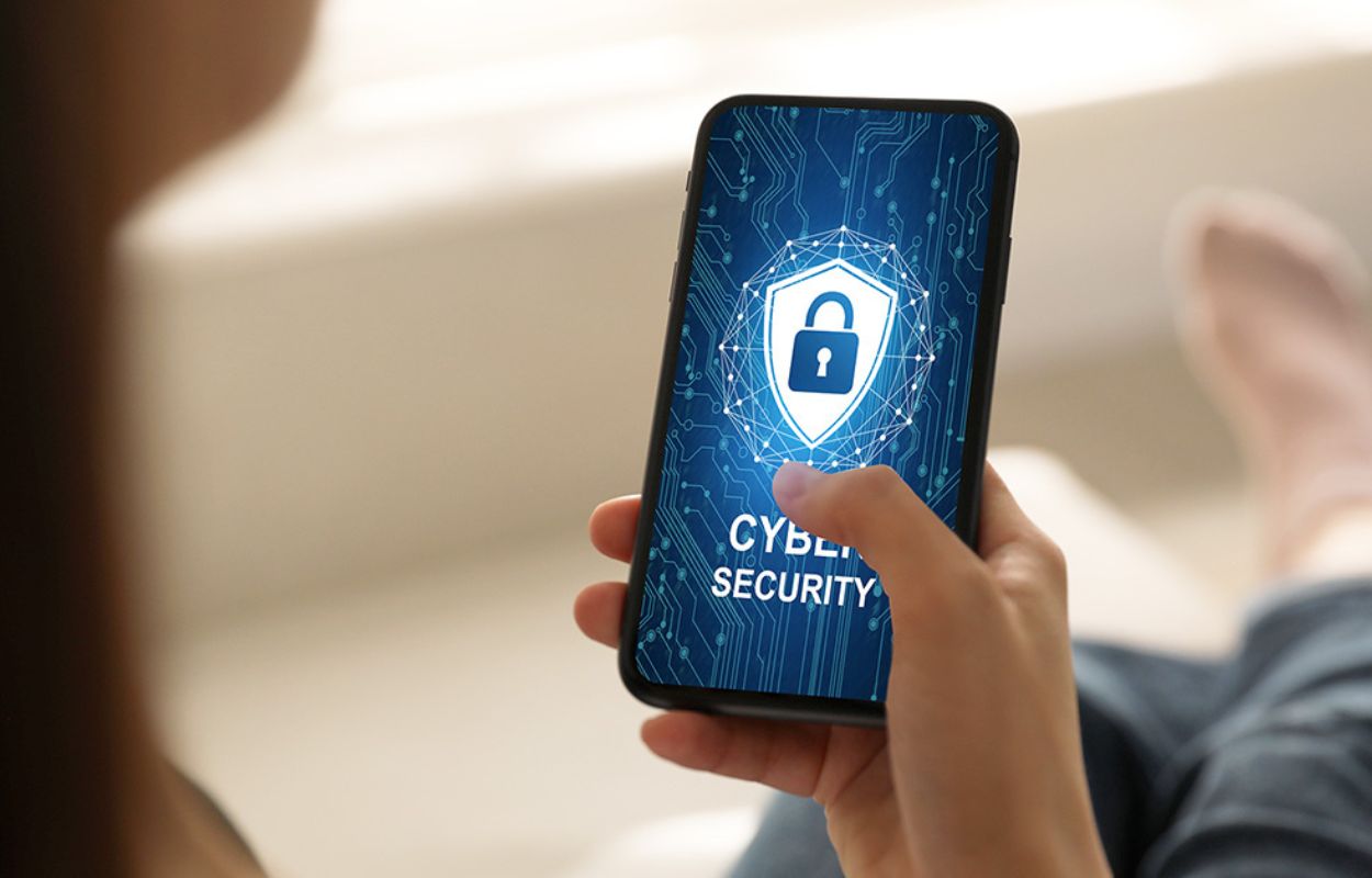 Dari investigasi ESET puluhan aplikasi tersebut teridentifikasi sebagai aplikasi yang diduga palsu atau bisa juga menjalankan aksi penipuan.