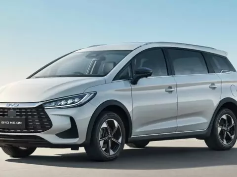 BYD M6 DM