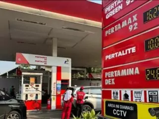 pelemahan harga minyak dunia membuka ruang pembahasan baru bahan bakar minyak nonsubsidi. Produk seperti Pertamax berpeluang dievaluasi