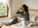 4 Kebiasaan Pagi Hari untuk Kulit Cerah Bercahaya Tanpa Skincare Mahal