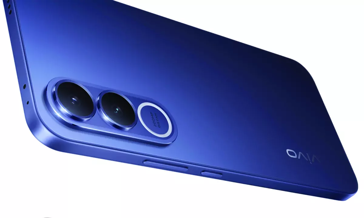 Vivo V70