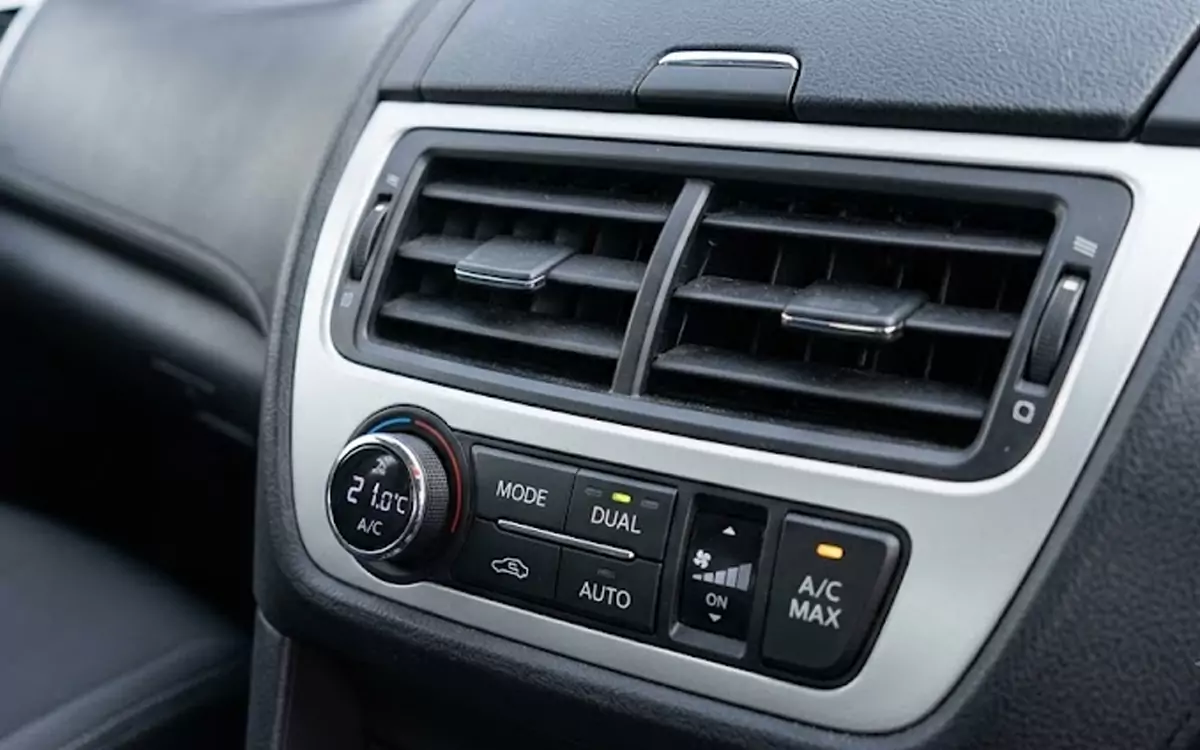 Perawatan Mobil AC