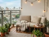 7 Inspirasi Dekorasi Balkon Minimalis, Bikin Hunian Makin Cozy