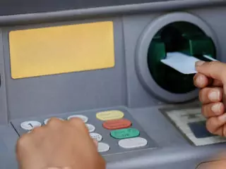 Kartu ATM Tertelan