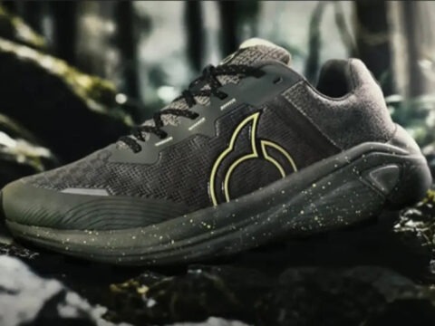 Sepatu Lari Pria